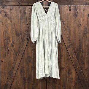 Elegant Green Maxi Dress